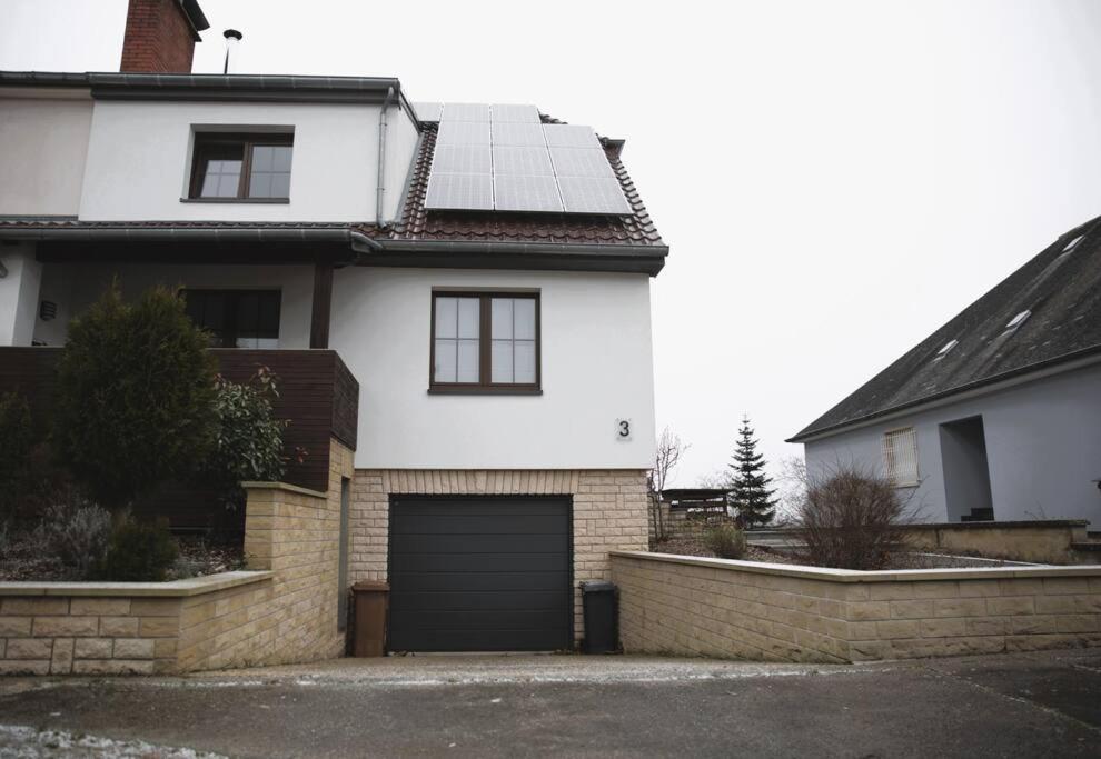 Cozy 3 Bedroom House With 11 Kw Electric Car Charger Hesperange Exterior foto
